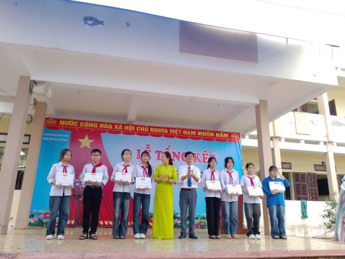 Lễ TK năm học 2024-2025(1).jpg